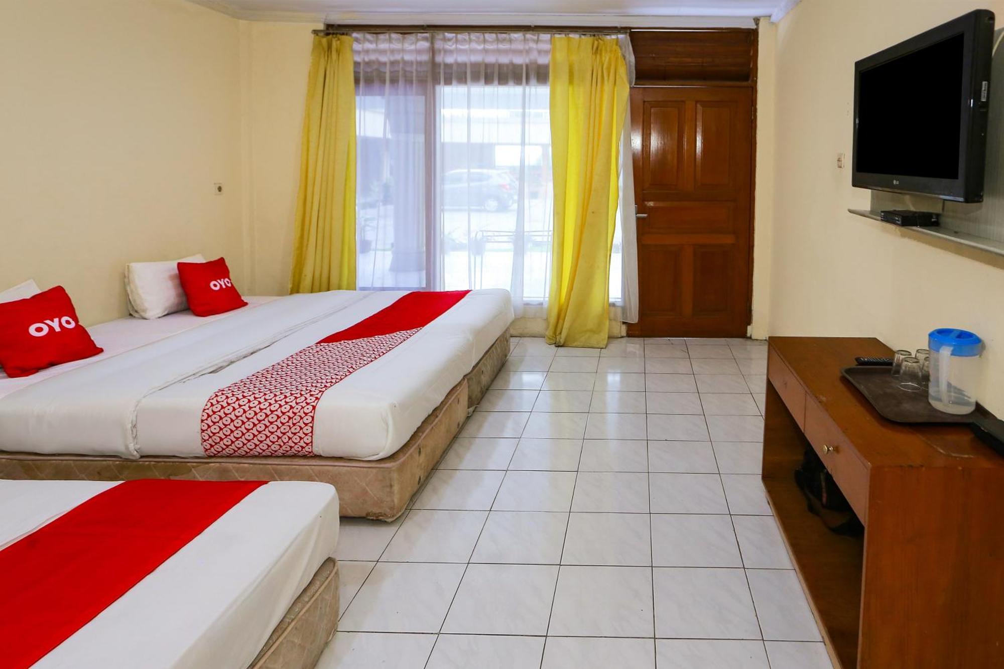 Capital O 93349 Hotel Gondangdia Bogor Exteriör bild