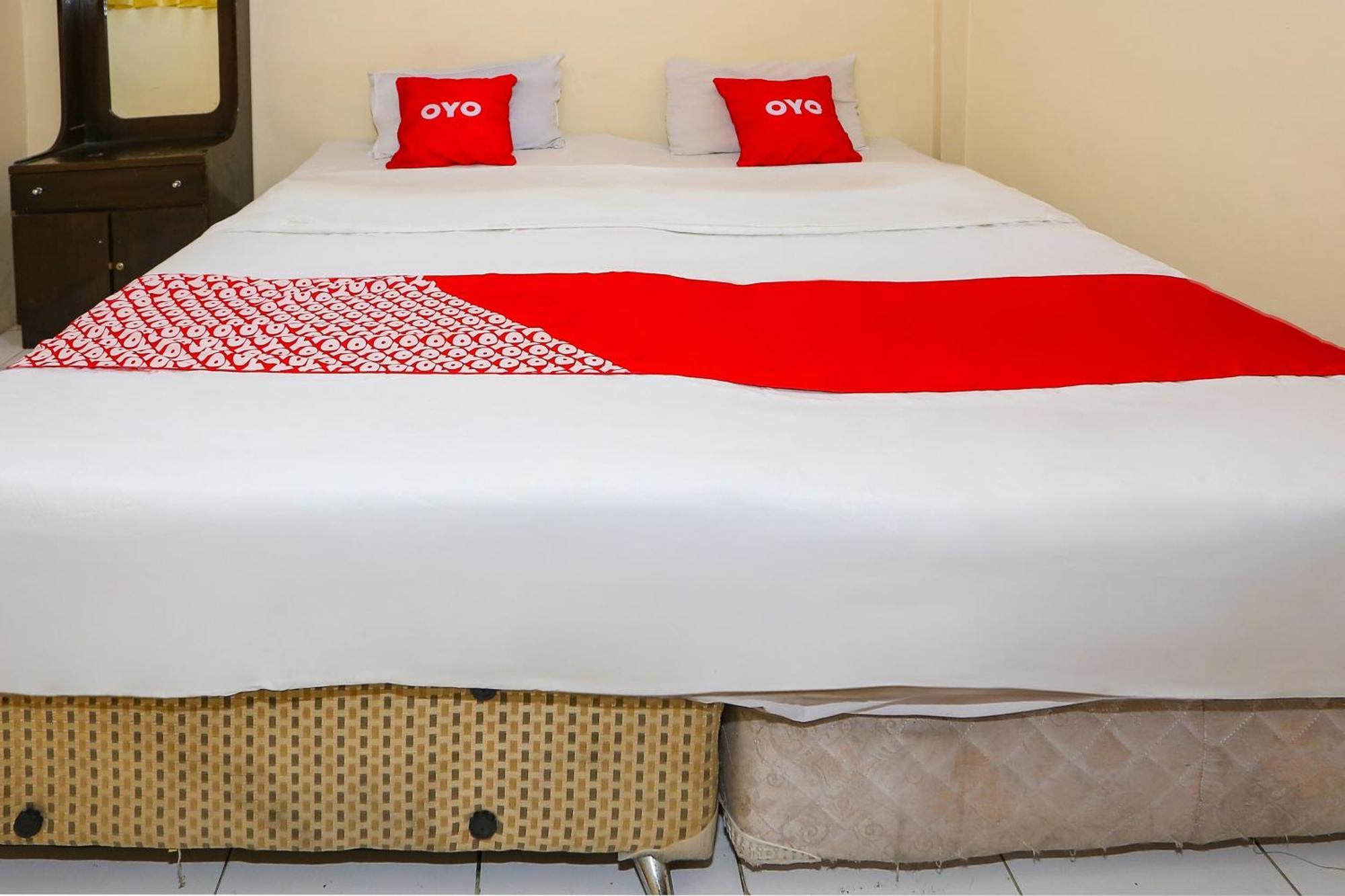 Capital O 93349 Hotel Gondangdia Bogor Exteriör bild