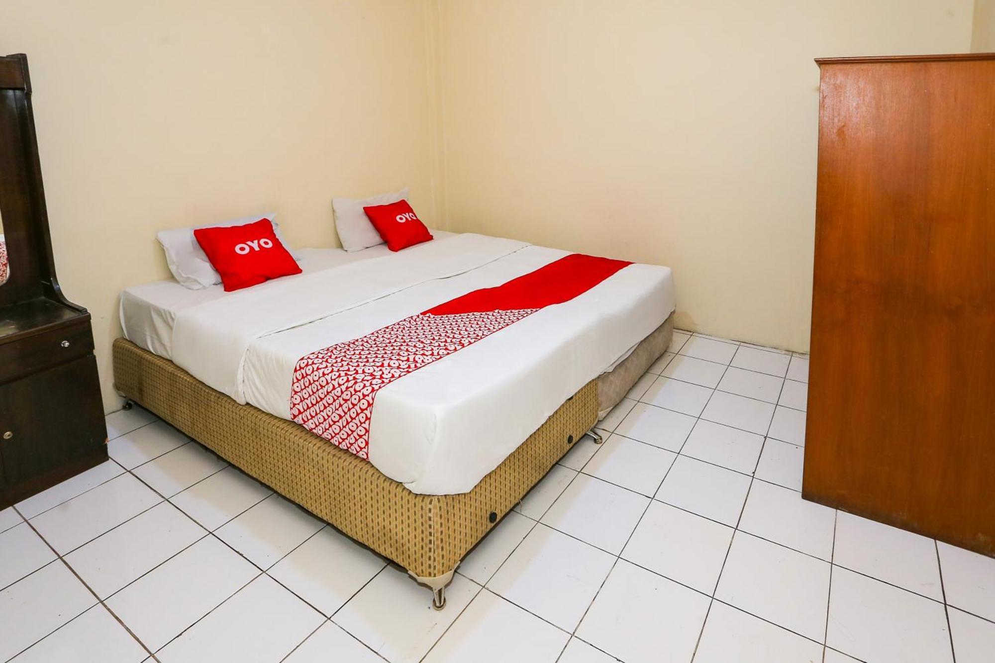 Capital O 93349 Hotel Gondangdia Bogor Exteriör bild